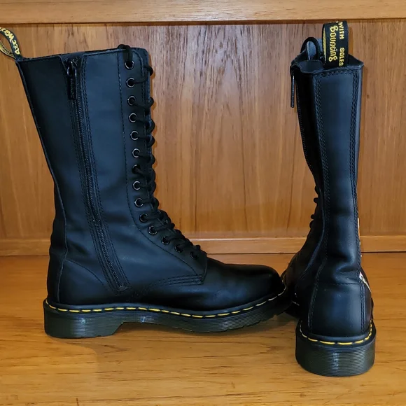 Dr. Martens 1914 VONDA II Floral Mid-Calf Boots - Black Leather, EU 38 / US 7 - Picture 4 of 6